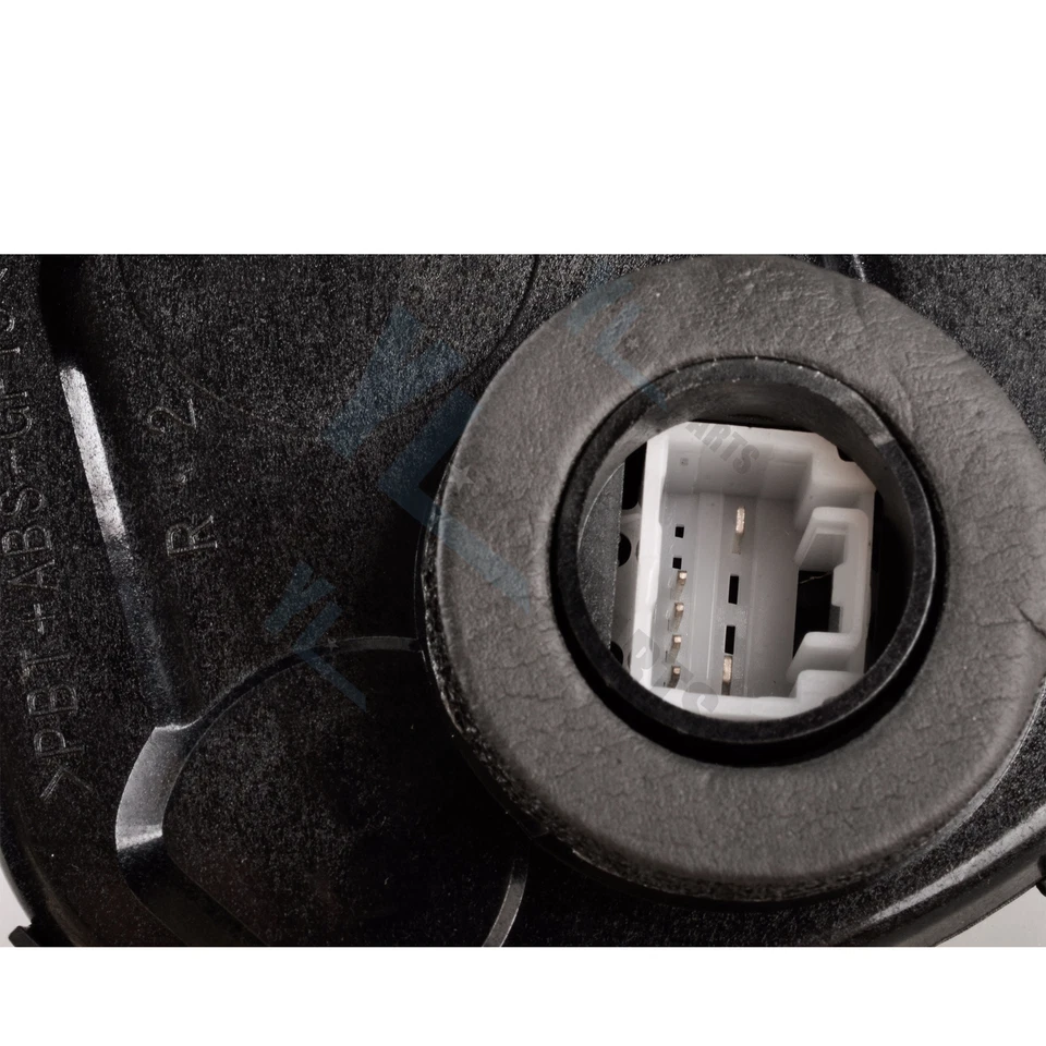 Привод замка багажника задней двери для Lexus GX470 4,7 л V8 2003-2009 годов выпуска - Изображение 4 из 4