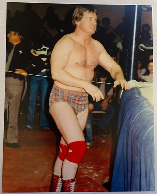 WWE WCW YOUNG ROWDY RODDY PIPER UNSIGNED 8X10 PHOTO RARE!!! LOOK!!!
