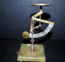 Pèse-lettre balance ancienne en laiton et pierre albâtre - Poste Ptt