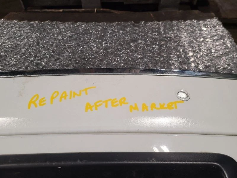 Rear Bumper Dual Exhaust With Park Assist Fits 11-13 GRAND CHEROKEE 1663040 Foto 2 de 4