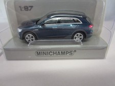 MINICHAMPS 018222 AUDI E-TRON SUV 2020 - model is PLASTIC - HO or 1:87 scale