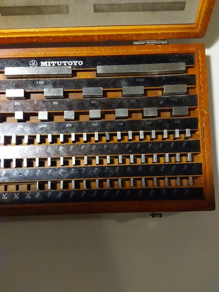 JUEGO DE BLOQUES MEDIDORES MITUTOYO 516-902 BE1-81-2 GRADO 2 Foto 3 de 4