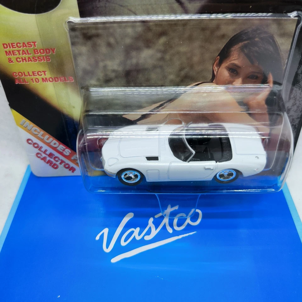 Corgi 1999 James Bond 007 Toyota 2000 GT You Only Live Twice w/ Collector Card - Image 2 of 4