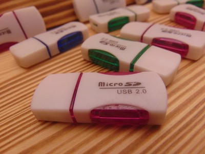 Mini SD Karten Leser  Micro SD Adapter gerät