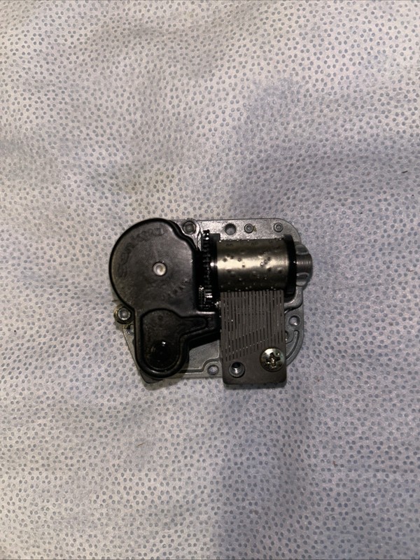 Music Box Movement Made In Japan By Sankyo-plays Jingle Bells 