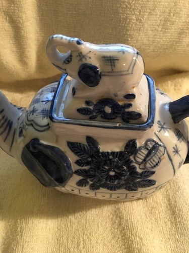 MSR Imports Blue And White Elephant With Lid Teapot - Picture 2 of 12