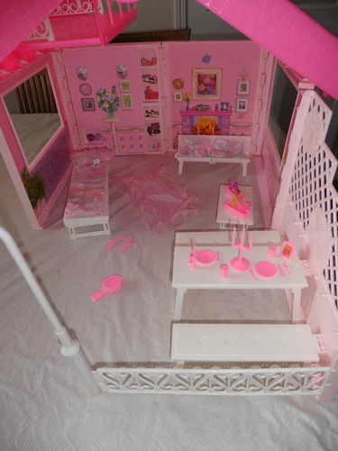 Barbie Fold n Fun Home Case House 1992 Clean; Many Accessories