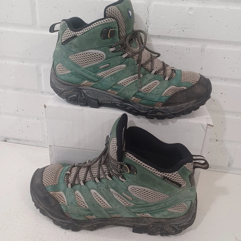 merrell moab 2 mid hiking vibram shoes