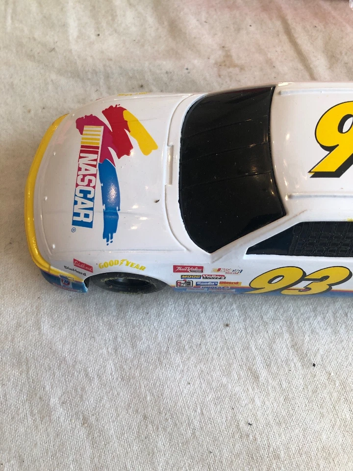 Racing Champions Nascar 压铸硬币银行带锁 #93 限量版 2500 — 第 3/4 张图片