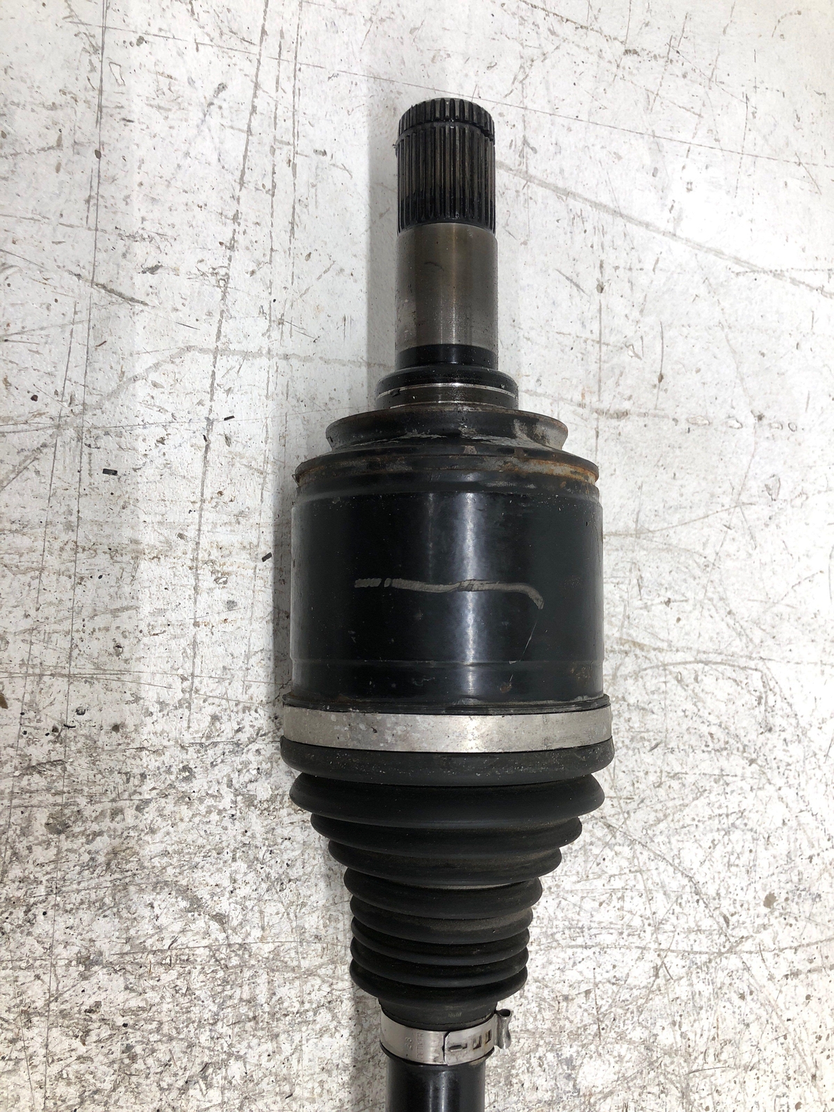 2017-2024 MASERATI LEVANTE (A) RIGHT OR LEFT REAR CV AXLE SHAFT 670032036 OEM