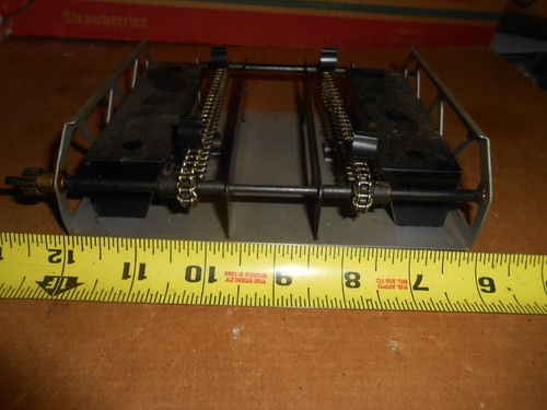 O/O-27 Lionel 164 Log loader Parts. Buyers Choice - Picture 32 of 64