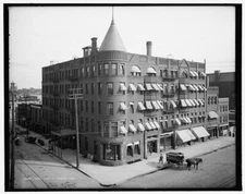 Hotel Vincent,streets,roads,Saginaw,Michigan,MI,Detroit Publishing Company,1900