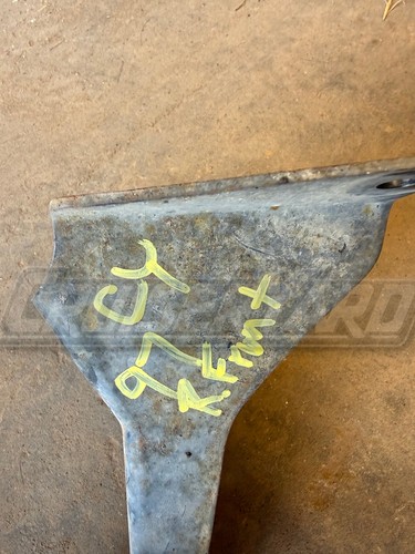 Toyota Land Cruiser FZJ80 Exhaust Pipe No.2 Support Bracket 17572-66050