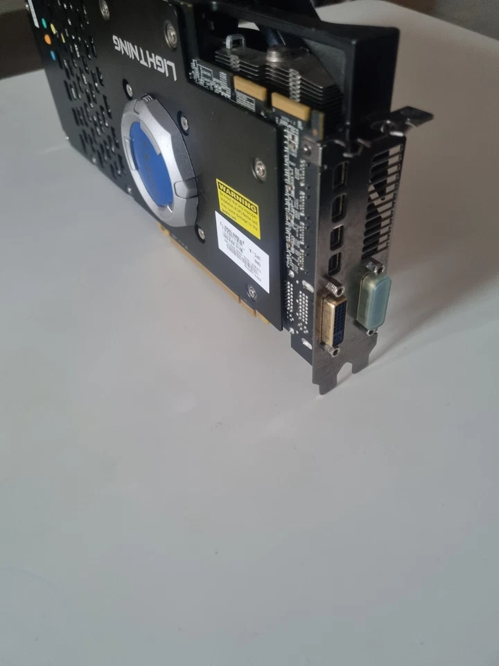 VERY RARE MSI HD7970 LIGHTING 3GB - 2012 FLAGSHIP - Image 3 of 4