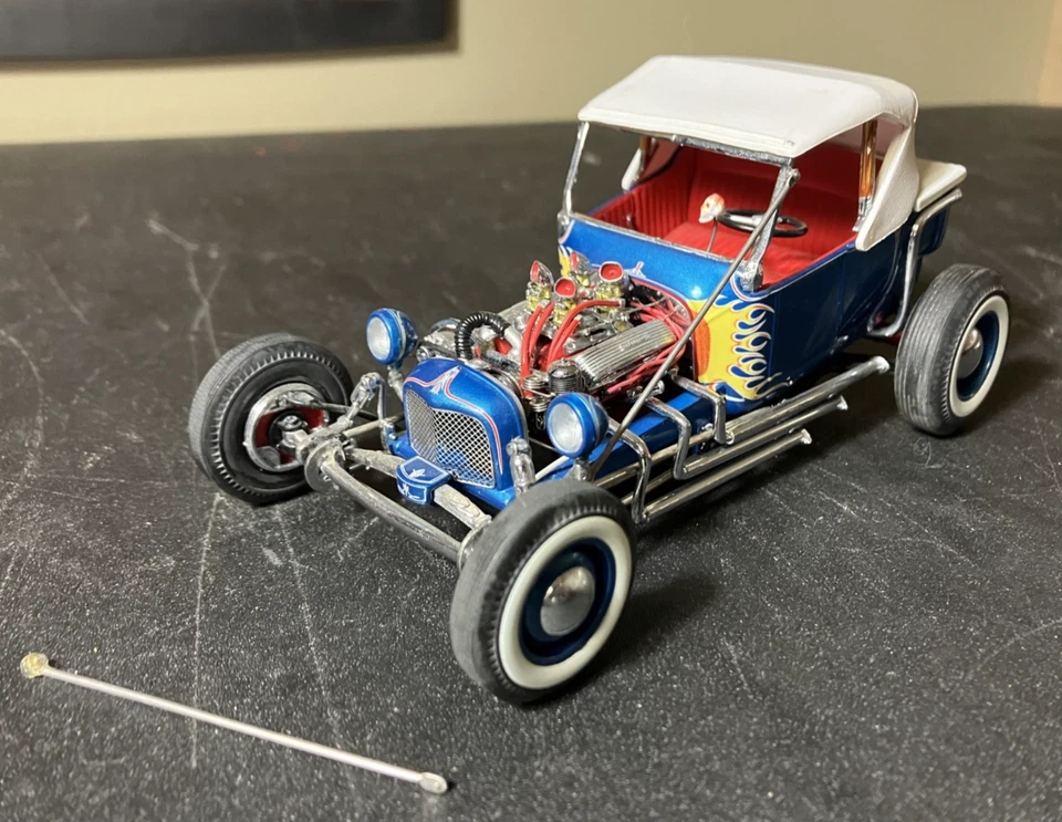 NECESITA REPARACIÓN Danbury Como Nuevo 1:24 Edición Limitada 1922 Ford Kookie’s Kar Modelo Coche Foto 2 de 4