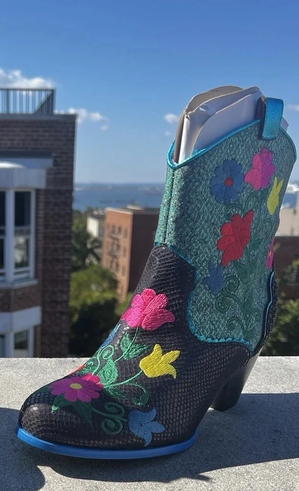 Irregular Choice Botas Gatito Talla US 11 EU 42 Flor Bordada Negras Foto 2 de 4