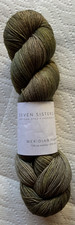 Doigté/chaussette Seven Sisters Meridian 4 plis. 463yds. 75% sw/25% nylon. Vert.