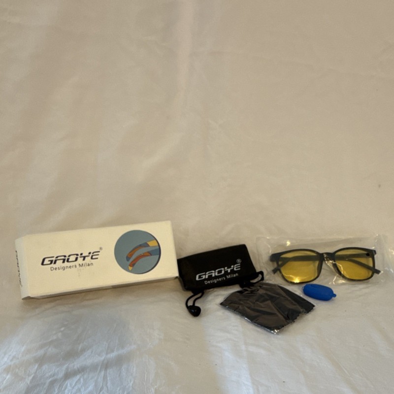 GAOYE Rectangle Blue Light Blocking Glasses Black Plastic Frame Yellow Lens