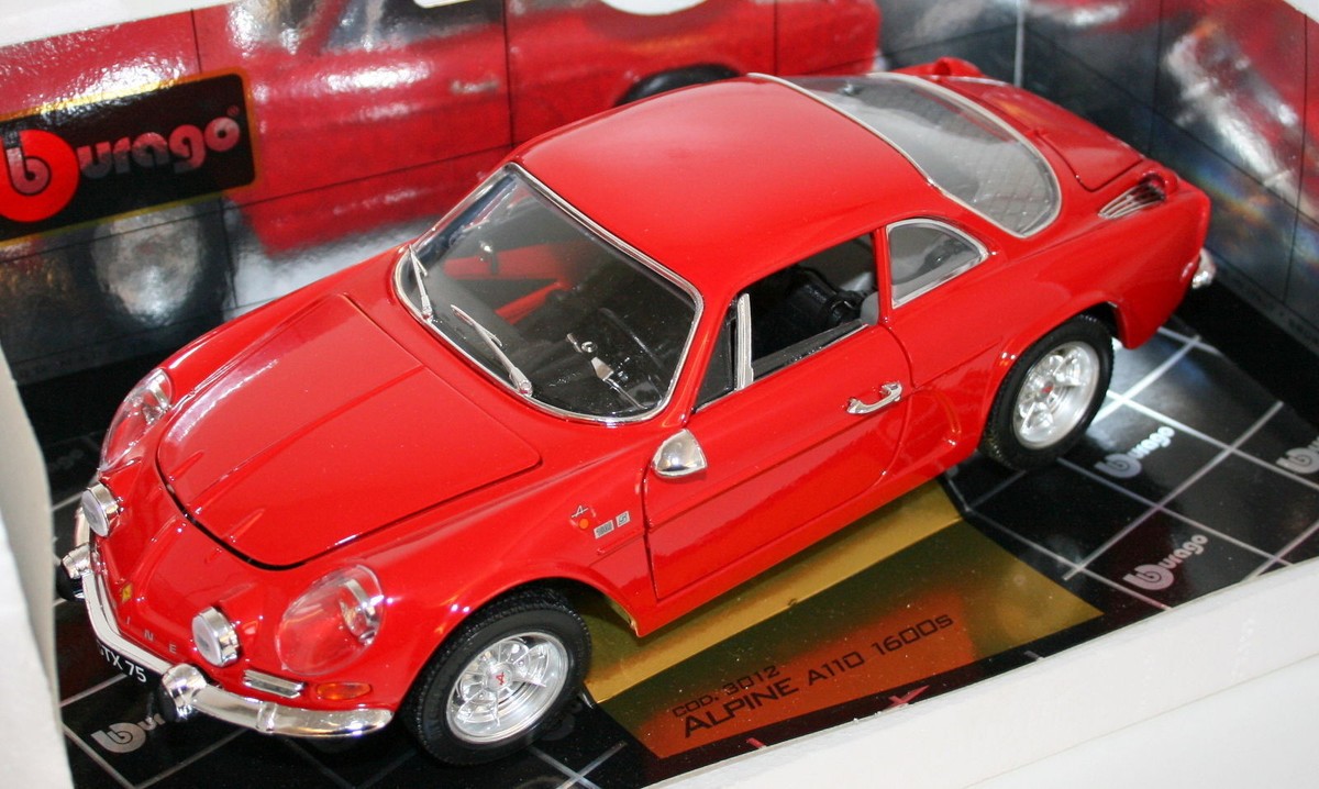 ミニカー ALPINE A110 1600S 1971 1/18 Bburago Bburago 1:18 Alpine Renault A110 1600S #108 1971 yellow