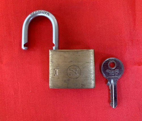 IDF Israeli Army Military Vtg Brass Solid Lock Padlock with Key – UNUSED EX Cond