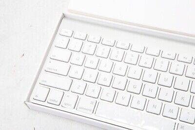 Apple A1314 & A1296 Wireless Keyboard and Mouse Combo - White for