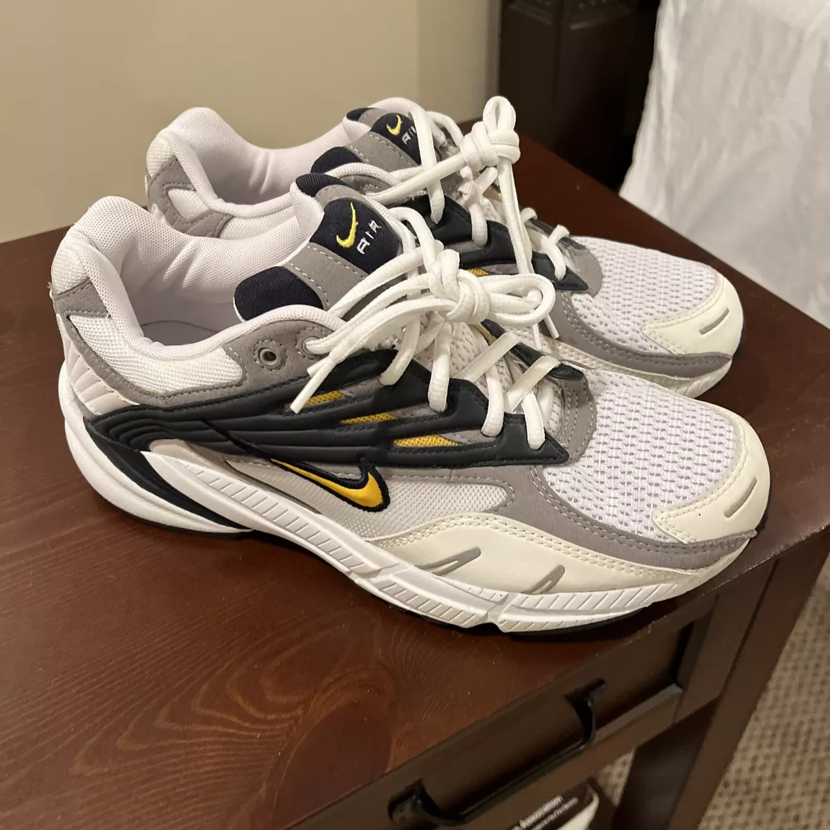 NEW! VINTAGE 2000 Nike Air Pegasus Bowerman Series Athletic Shoes Size 9W (wide)