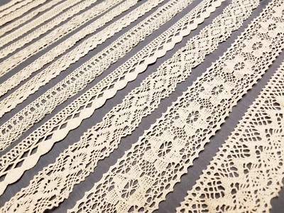 1 Meter Vintage Baumwolle gehäkelt Jakobsmuschel Hochzeit ELFENBEIN Spitze Borte Band 15 Design