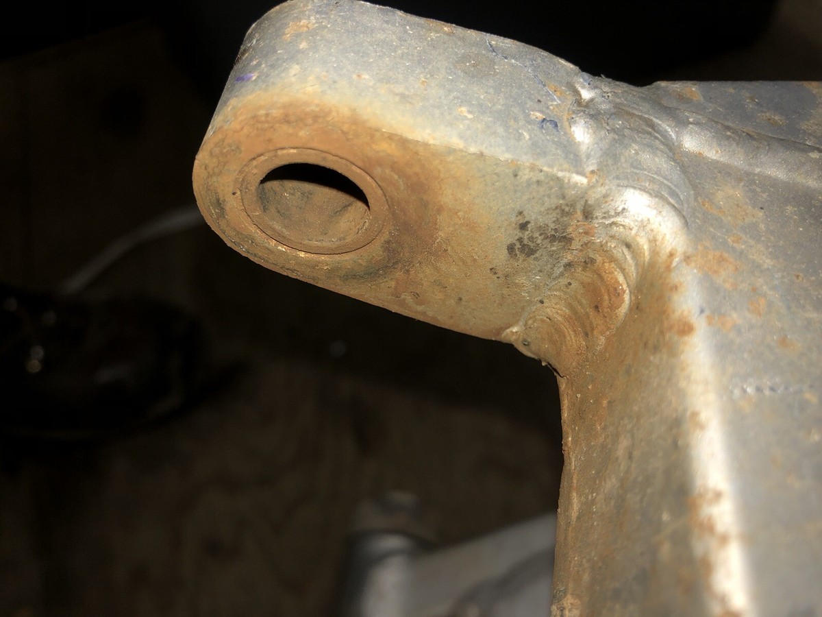 79 yamaha yz-250 ,yz-400 swingarm and pivot bolt, 2X4-22110 79 yamaha yz-250 ,yz-400 swingarm and pivot bolt, 2X4-22110