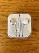 Original OEM Apple iPhone EarPods Wired 3.5mm Headset Earbud Headphones NEW