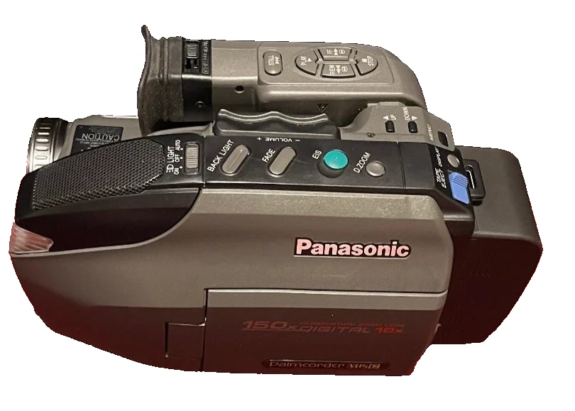 PANASONIC PV-L550D PALMSIGHT VHS-C VIDEO CAMCORDER-PV-L550D - Image 2 of 4