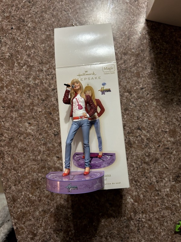 Hannah Montana Figure Hallmark Keepsake Ornament 2008 Disney Magic Singing W/box