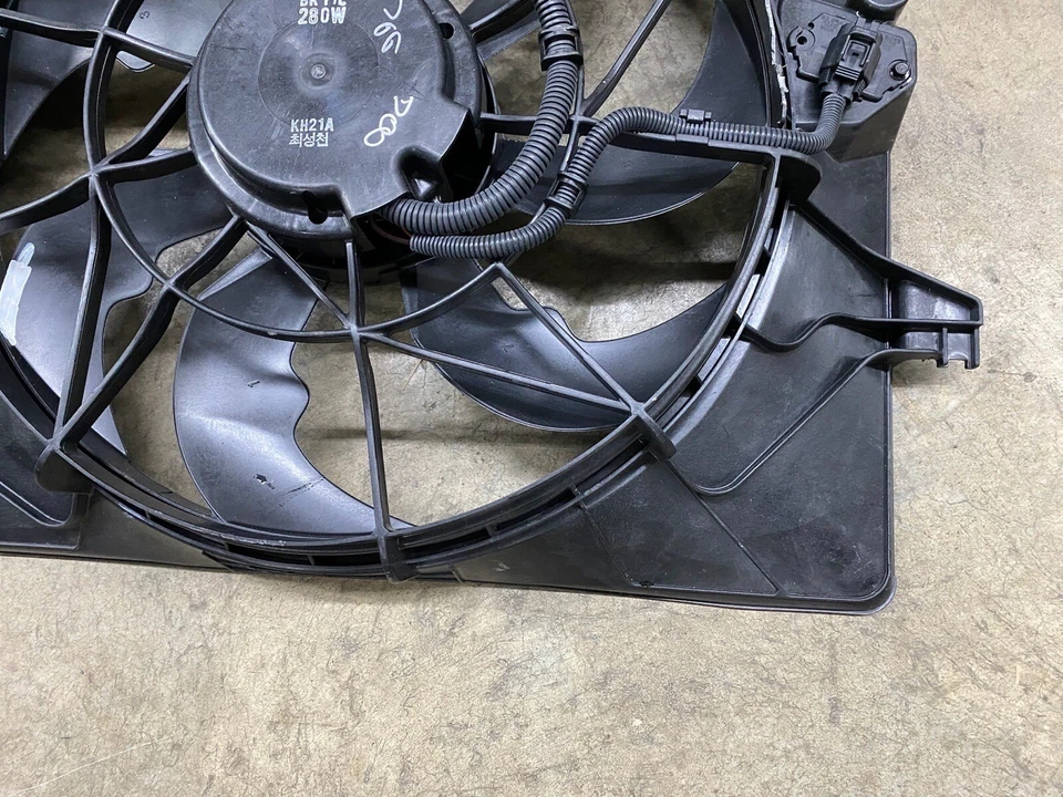 2011-2017 Hyundai Veloster Radiator Cooling Fan Motor Assembly 25380-2V700 OEM  Foto 3 de 4