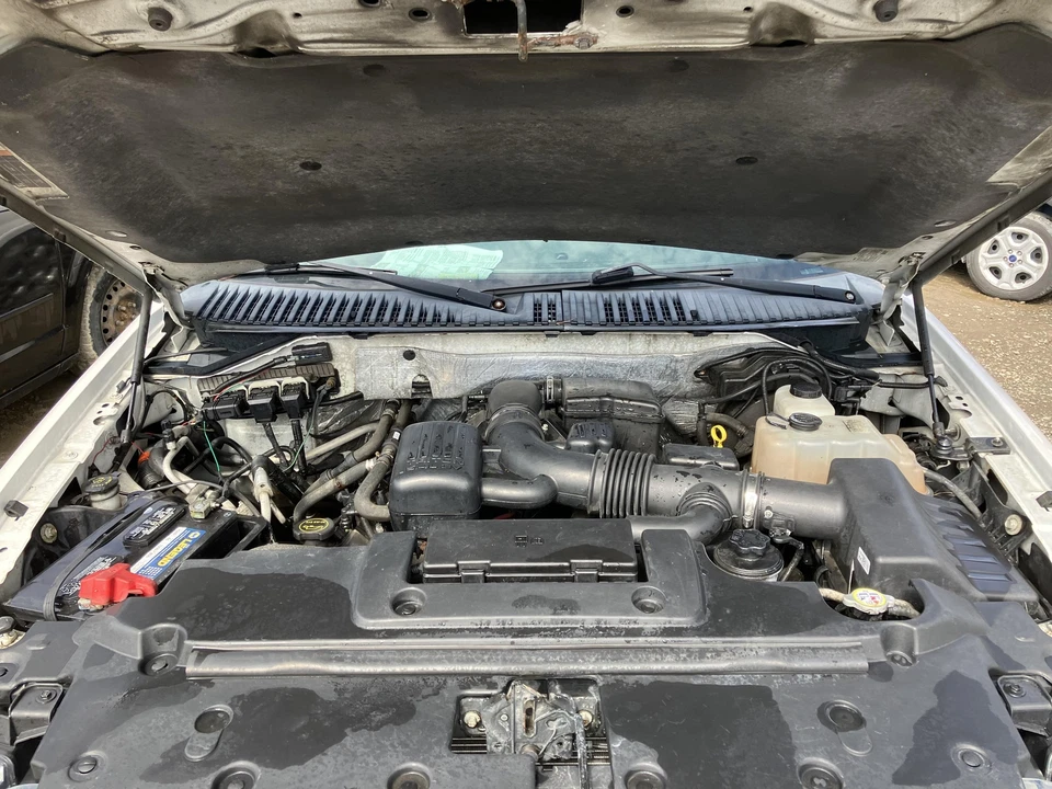 Motor techo corredizo Ford Expedition 14 Foto 3 de 4