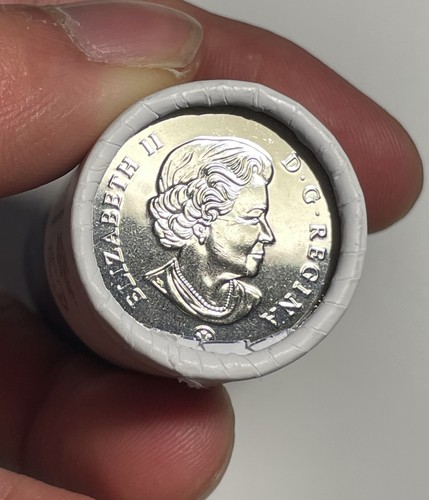 2016 Canadian Half Dollar 50 Cents Mint Roll Coat of Arms H/T UNC Elizebeth II - Picture 2 of 5