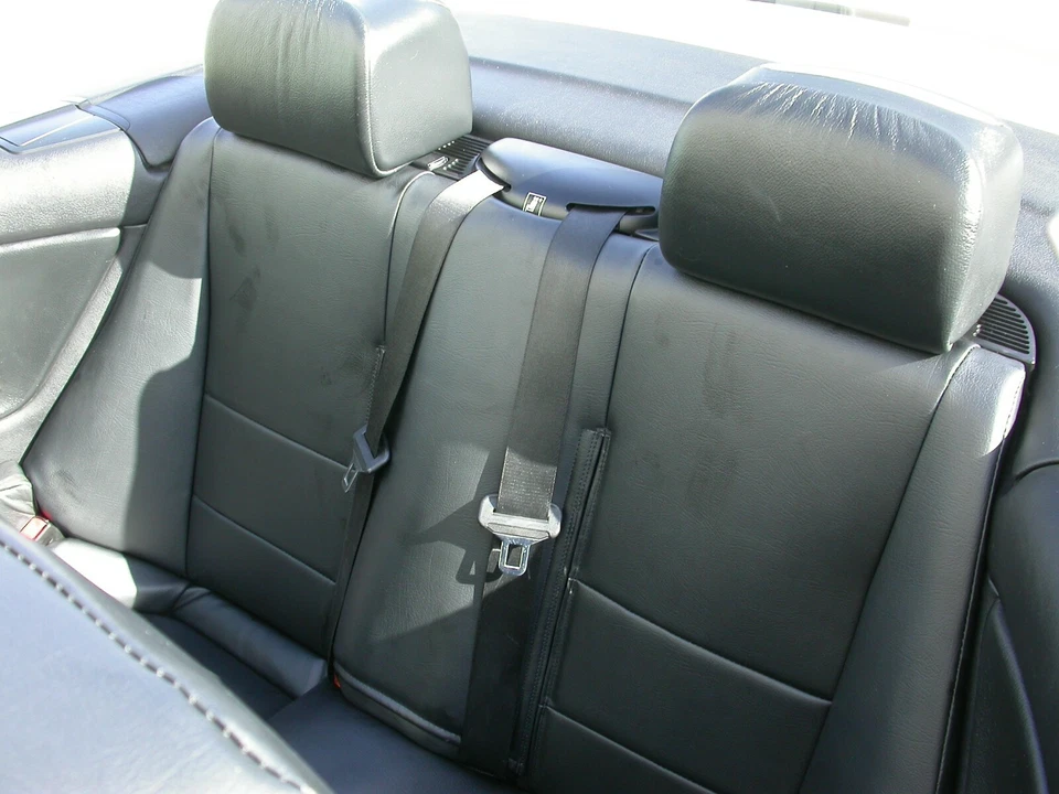 FUNDAS ASIENTO TRASERO BMW 325CI CONVERTIBLE 2001-2013 IGGEE S. CUERO AJUSTE PERSONALIZADO Foto 2 de 4