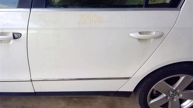 (LOCAL PICKUP ONLY) Trunk/Hatch/Tailgate Sedan Fits 06-10 PASSAT 1066540 - Изображение 4 из 4