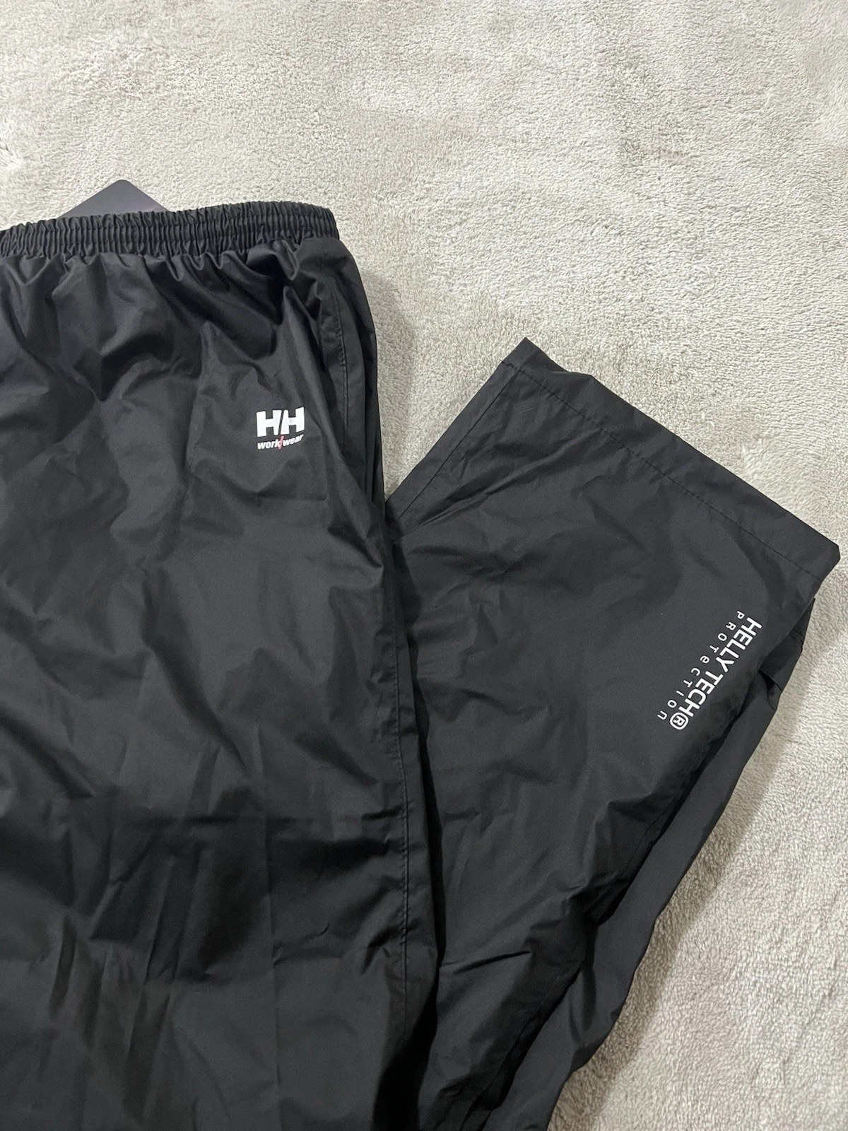 HELLY HANSEN Workwear 'Manchester' Waterproof Windproof Rain Pants Men's Sz. 2XL
Opens in a new wind