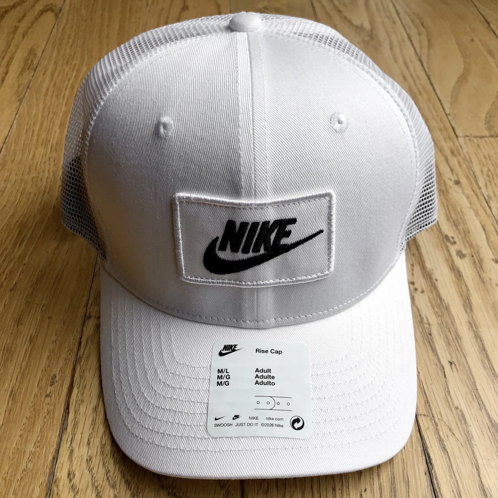 Nike Futura Swoosh Box Logo Rise Cap Mesh Back Trucker Snapback Cap Hat M / L
