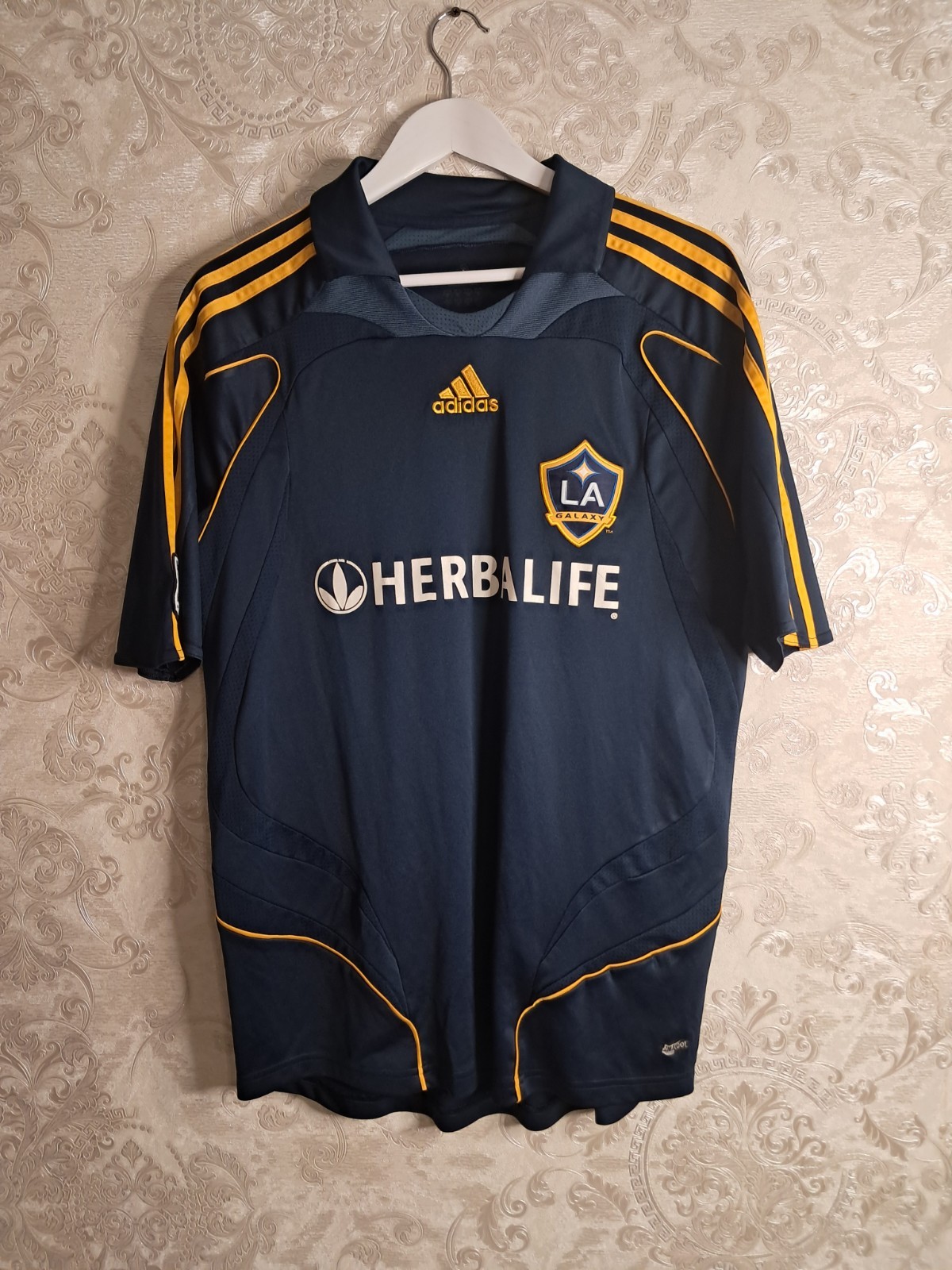 Picture 1 of 20