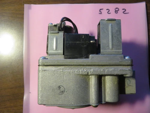 White-Rodgers 36E54-246 C64769-09 Furnace Gas Valve 2-Stage