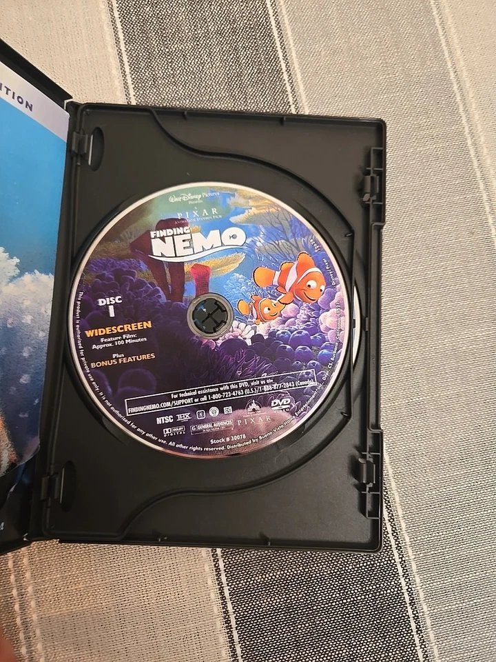 Finding Nemo (Two-Disc Collector's Edition) [DVD] 2001 Bilingual  - Image 4 of 4