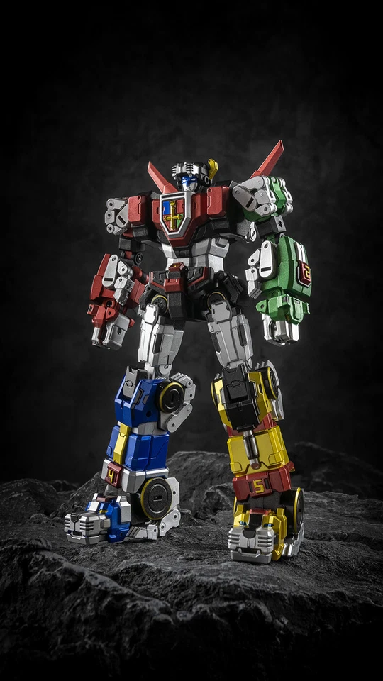 Pre-Sale Lucky Cat Micro Cosmos MC-01S Elvis Voltron Metallic Version Figure Toy - Image 4 of 4