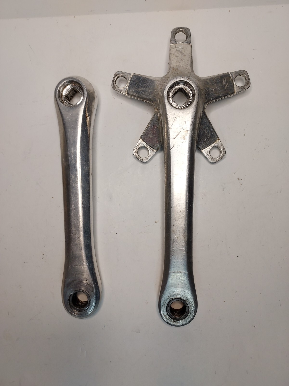 Ancien pédalier Sugino ALP 175mm 144 BCD Japon carré conique vélo de