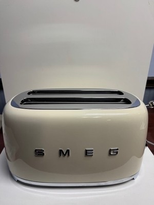 SMEG 4-SLICE TOASTER IN CREAM - DEMO MODEL / ST4-CR01