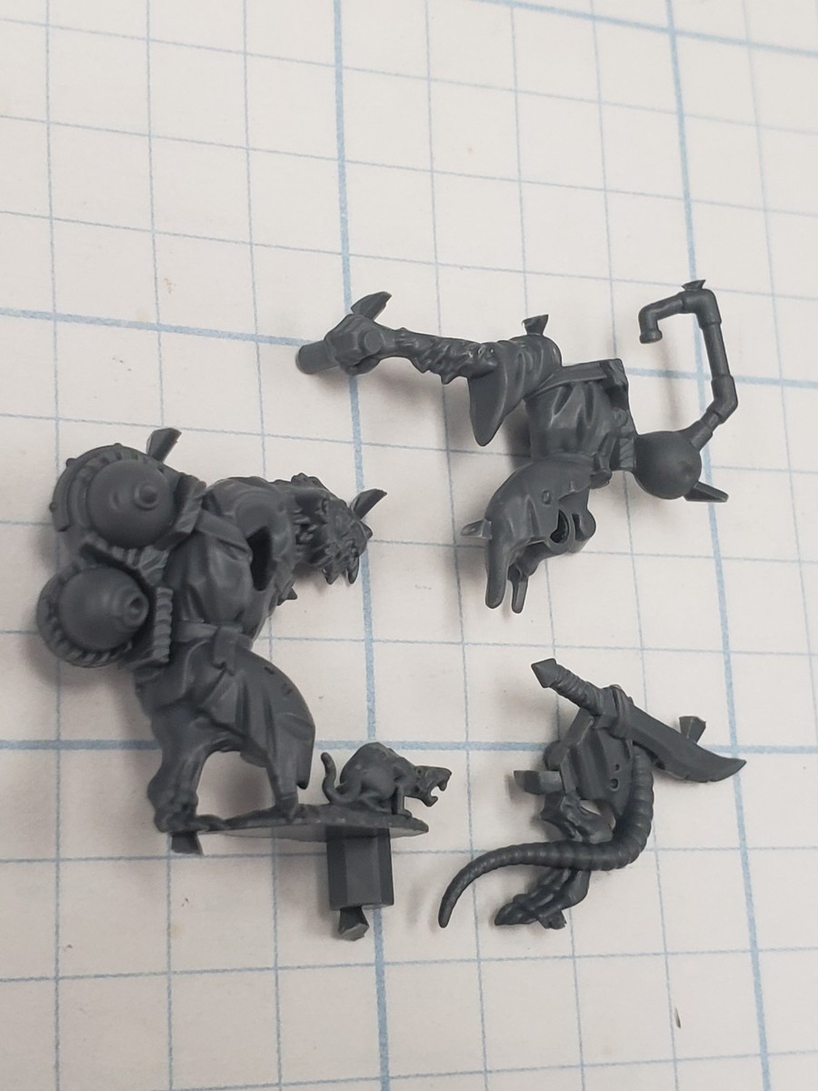 Warhammer Skaven Bits Skryre Warplock Jezzail Furry Gunner Torso w