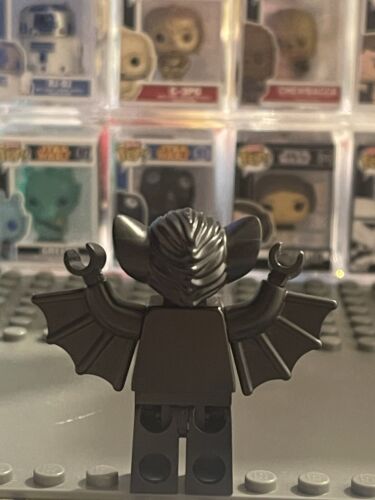 LEGO Vampire Bat CMF 8833 Series 8 minifigure monster mini figure - Picture 2 of 3