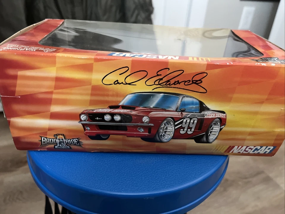 Badd Ride 1967 Shelby GT-500 2006 rojo y negro Carl Edwards #99 Office Depot 1:24 Foto 3 de 4