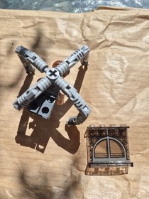 LEGO Doc Ock Minifigure from Set 4857 - "Dock Ock's Fusion Lab" (2004) 