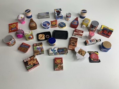 Set Of 33 Foodie Zuru Mini Brands Ren Stimpy, Robo Alive, Mickey, Frisbee  