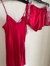 NWT Linea Donatella Women's 2-Pc. Lace-Trim Satin Camisol Shorts Set ,Crimson L